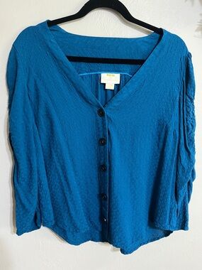 🌺Maeve Teal Button-Front V-Neck Textured Top